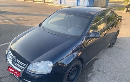 Volkswagen Jetta VI, 2010 год, 700 000 рублей, 5 фотография