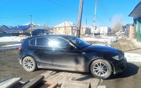 BMW 1 серия, 2009 год, 920 000 рублей, 2 фотография