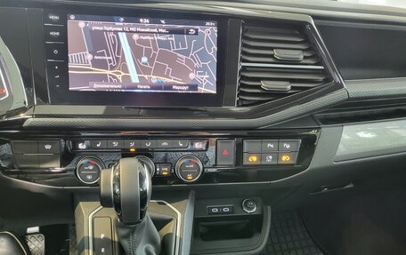 Volkswagen Multivan T6 рестайлинг, 2022 год, 13 990 000 рублей, 19 фотография