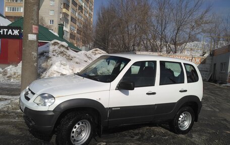Chevrolet Niva I рестайлинг, 2016 год, 580 000 рублей, 7 фотография