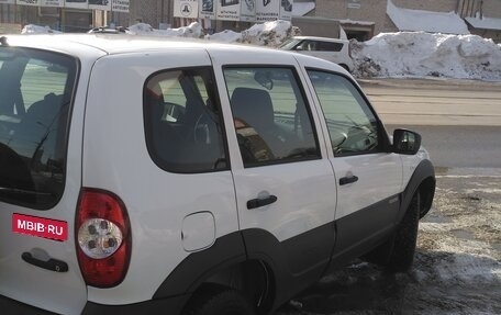 Chevrolet Niva I рестайлинг, 2016 год, 580 000 рублей, 2 фотография