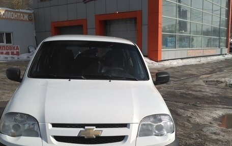 Chevrolet Niva I рестайлинг, 2016 год, 580 000 рублей, 5 фотография