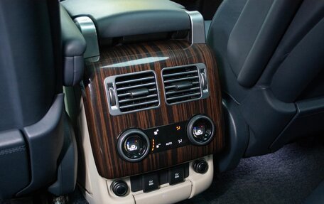 Land Rover Range Rover IV рестайлинг, 2018 год, 5 999 000 рублей, 16 фотография
