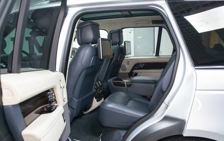 Land Rover Range Rover IV рестайлинг, 2018 год, 5 999 000 рублей, 21 фотография
