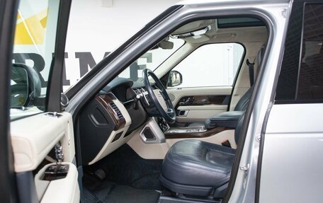 Land Rover Range Rover IV рестайлинг, 2018 год, 5 999 000 рублей, 14 фотография