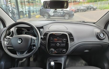 Renault Kaptur I рестайлинг, 2018 год, 1 370 000 рублей, 17 фотография