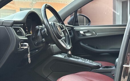 Porsche Macan I рестайлинг, 2016 год, 2 950 000 рублей, 22 фотография