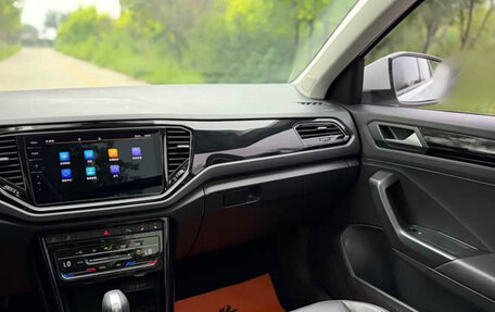 Volkswagen T-Roc I, 2022 год, 1 690 000 рублей, 14 фотография