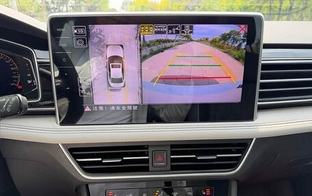 Volkswagen Tiguan II, 2023 год, 2 330 000 рублей, 13 фотография