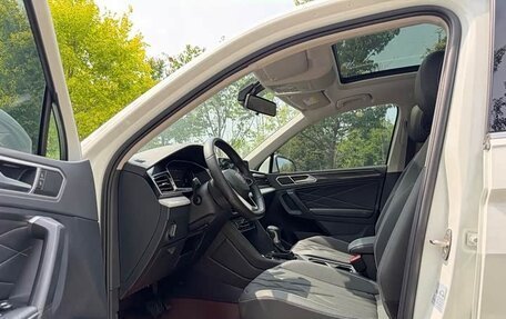 Volkswagen Tiguan II, 2023 год, 2 330 000 рублей, 7 фотография