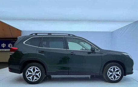 Subaru Forester, 2022 год, 2 300 000 рублей, 4 фотография