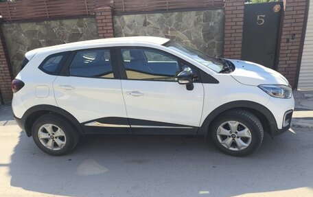 Renault Kaptur I рестайлинг, 2019 год, 1 050 000 рублей, 2 фотография