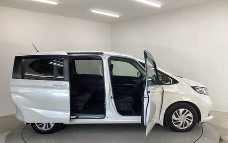 Honda Freed II, 2021 год, 1 289 009 рублей, 5 фотография