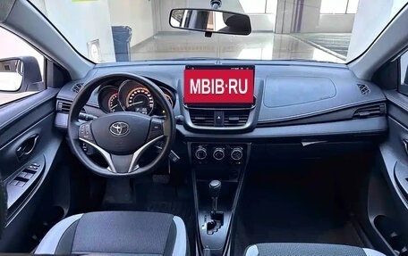 Toyota Yaris, 2022 год, 1 280 111 рублей, 9 фотография