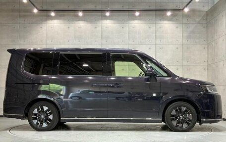 Honda Stepwgn, 2022 год, 2 034 009 рублей, 5 фотография