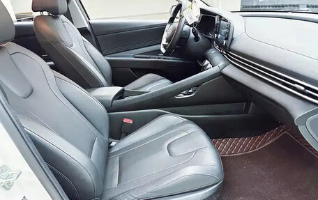 Hyundai Elantra, 2023 год, 1 410 500 рублей, 10 фотография