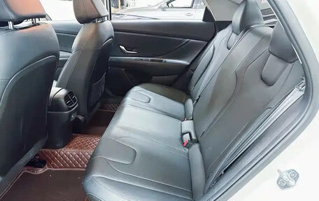 Hyundai Elantra, 2023 год, 1 410 500 рублей, 11 фотография