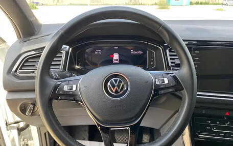 Volkswagen T-Roc I, 2023 год, 1 750 000 рублей, 14 фотография
