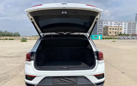 Volkswagen T-Roc I, 2023 год, 1 750 000 рублей, 8 фотография