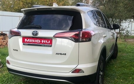 Toyota RAV4, 2017 год, 2 550 000 рублей, 7 фотография