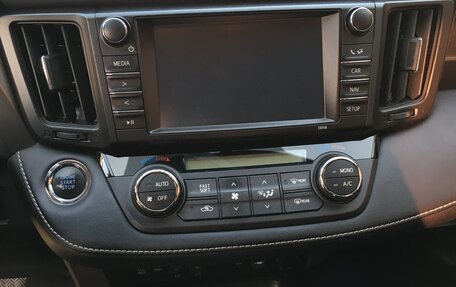 Toyota RAV4, 2017 год, 2 550 000 рублей, 13 фотография