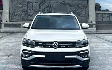 Volkswagen T-Cross I, 2023 год, 1 650 000 рублей, 2 фотография