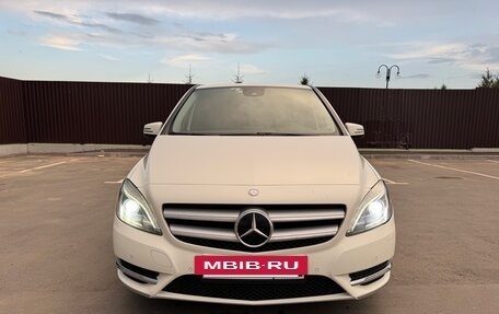 Mercedes-Benz B-Класс, 2012 год, 1 390 000 рублей, 3 фотография