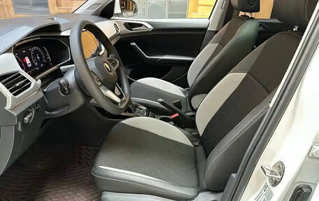 Volkswagen T-Cross I, 2023 год, 1 460 500 рублей, 8 фотография
