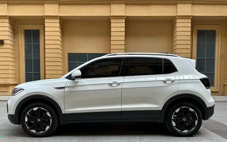 Volkswagen T-Cross I, 2023 год, 1 460 500 рублей, 5 фотография