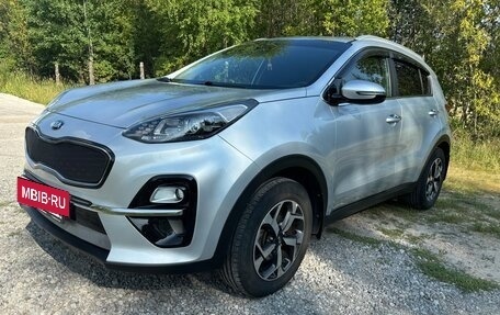 KIA Sportage IV рестайлинг, 2020 год, 2 900 000 рублей, 2 фотография