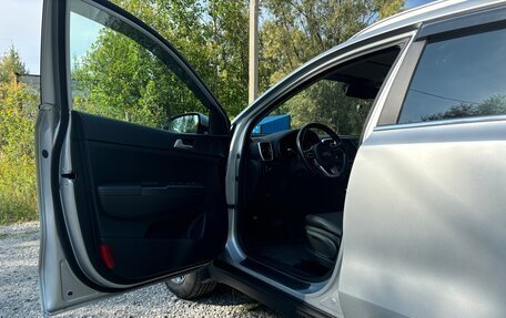 KIA Sportage IV рестайлинг, 2020 год, 2 900 000 рублей, 8 фотография