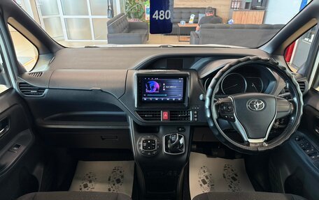 Toyota Voxy III, 2015 год, 1 799 000 рублей, 16 фотография