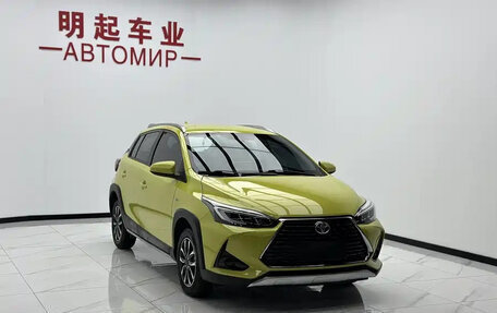 Toyota Yaris, 2022 год, 1 412 111 рублей, 2 фотография