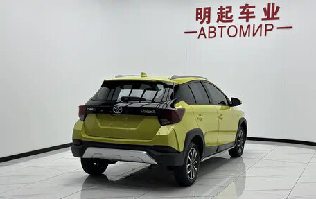 Toyota Yaris, 2022 год, 1 412 111 рублей, 3 фотография