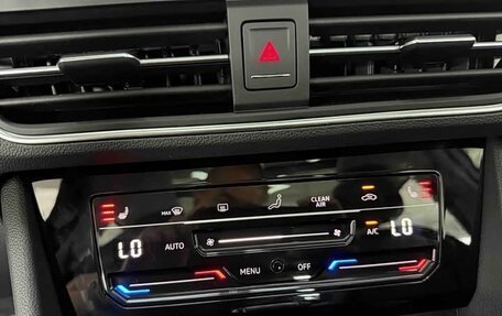 Volkswagen Tiguan II, 2023 год, 2 490 000 рублей, 14 фотография