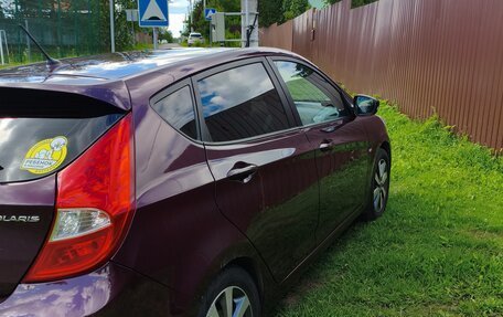 Hyundai Solaris II рестайлинг, 2013 год, 560 000 рублей, 3 фотография