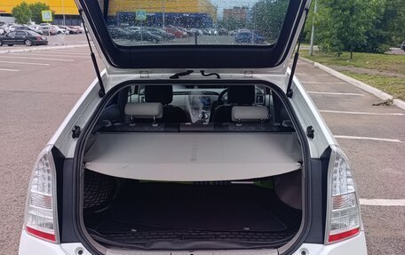 Toyota Prius, 2010 год, 850 000 рублей, 19 фотография