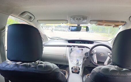 Toyota Prius, 2010 год, 850 000 рублей, 16 фотография