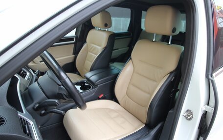 Volkswagen Touareg III, 2015 год, 3 195 000 рублей, 13 фотография