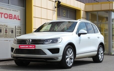 Volkswagen Touareg III, 2015 год, 3 195 000 рублей, 2 фотография