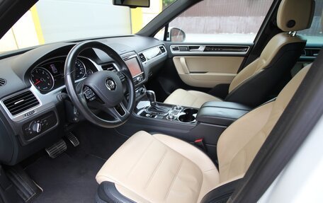 Volkswagen Touareg III, 2015 год, 3 195 000 рублей, 11 фотография