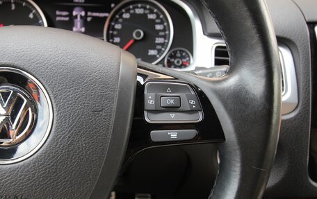 Volkswagen Touareg III, 2015 год, 3 195 000 рублей, 26 фотография