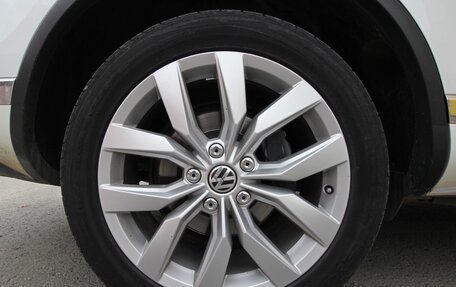Volkswagen Touareg III, 2015 год, 3 195 000 рублей, 34 фотография