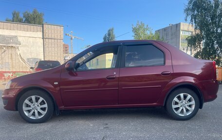Renault Logan I, 2012 год, 700 000 рублей, 3 фотография