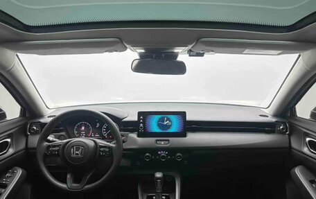 Honda Vezel, 2023 год, 2 075 000 рублей, 6 фотография