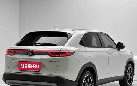 Honda Vezel, 2023 год, 2 075 000 рублей, 9 фотография