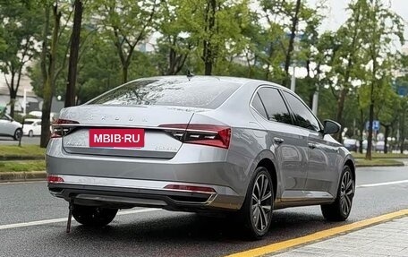 Skoda Superb III рестайлинг, 2022 год, 2 050 000 рублей, 4 фотография