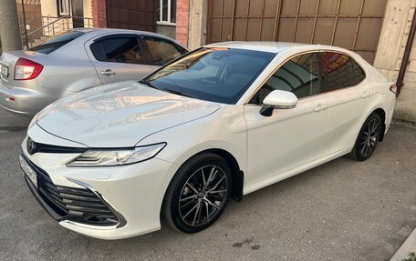 Toyota Camry, 2021 год, 2 650 000 рублей, 9 фотография