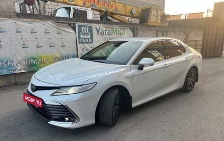 Toyota Camry, 2021 год, 2 650 000 рублей, 4 фотография