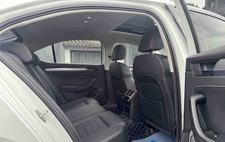 Skoda Superb III рестайлинг, 2022 год, 2 010 000 рублей, 9 фотография